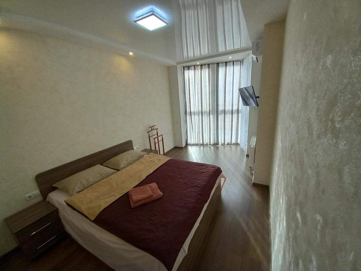 Smart Drahomanova 2а Apartment