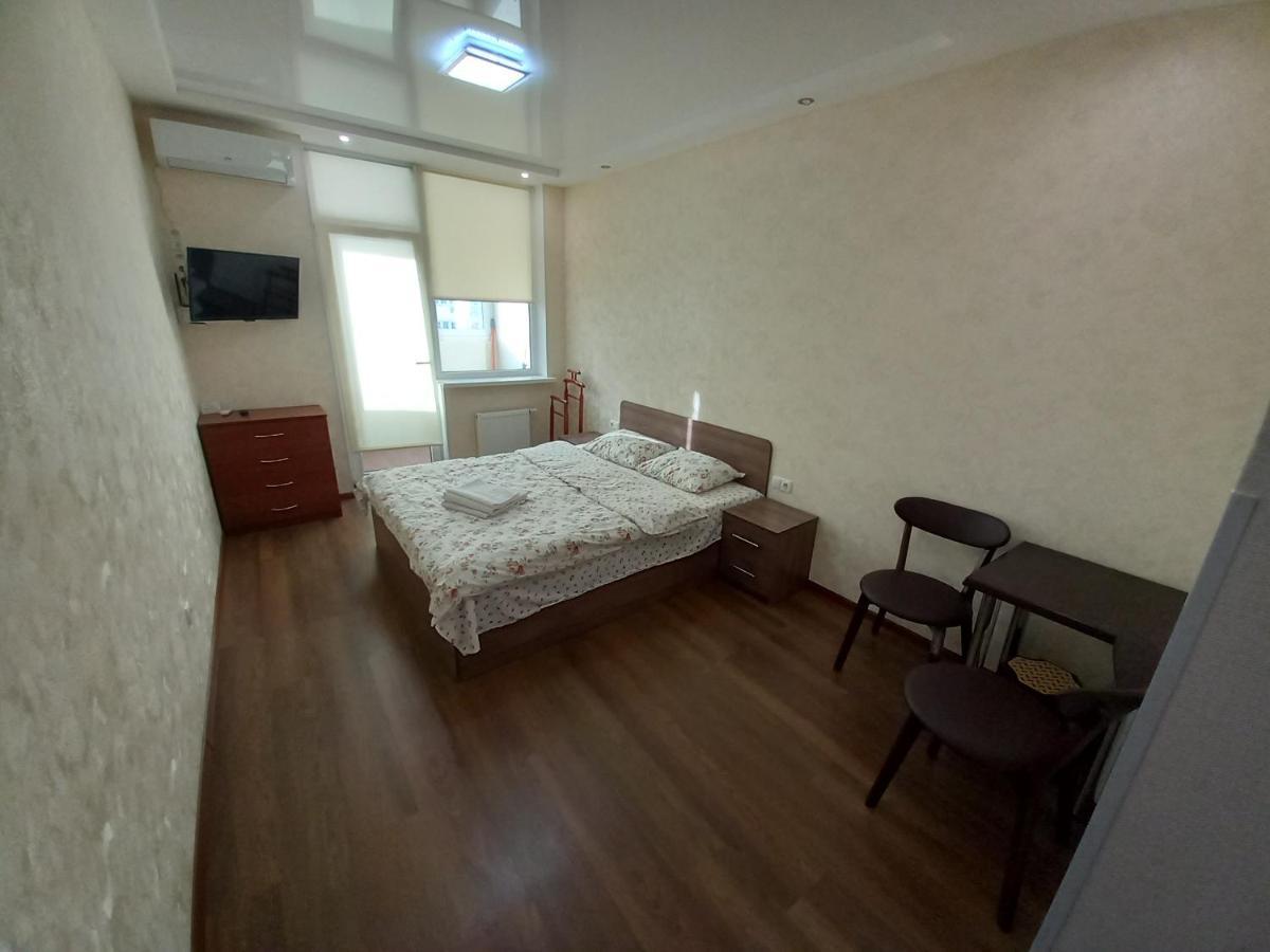 Apartment Smart Drahomanova Kyiv