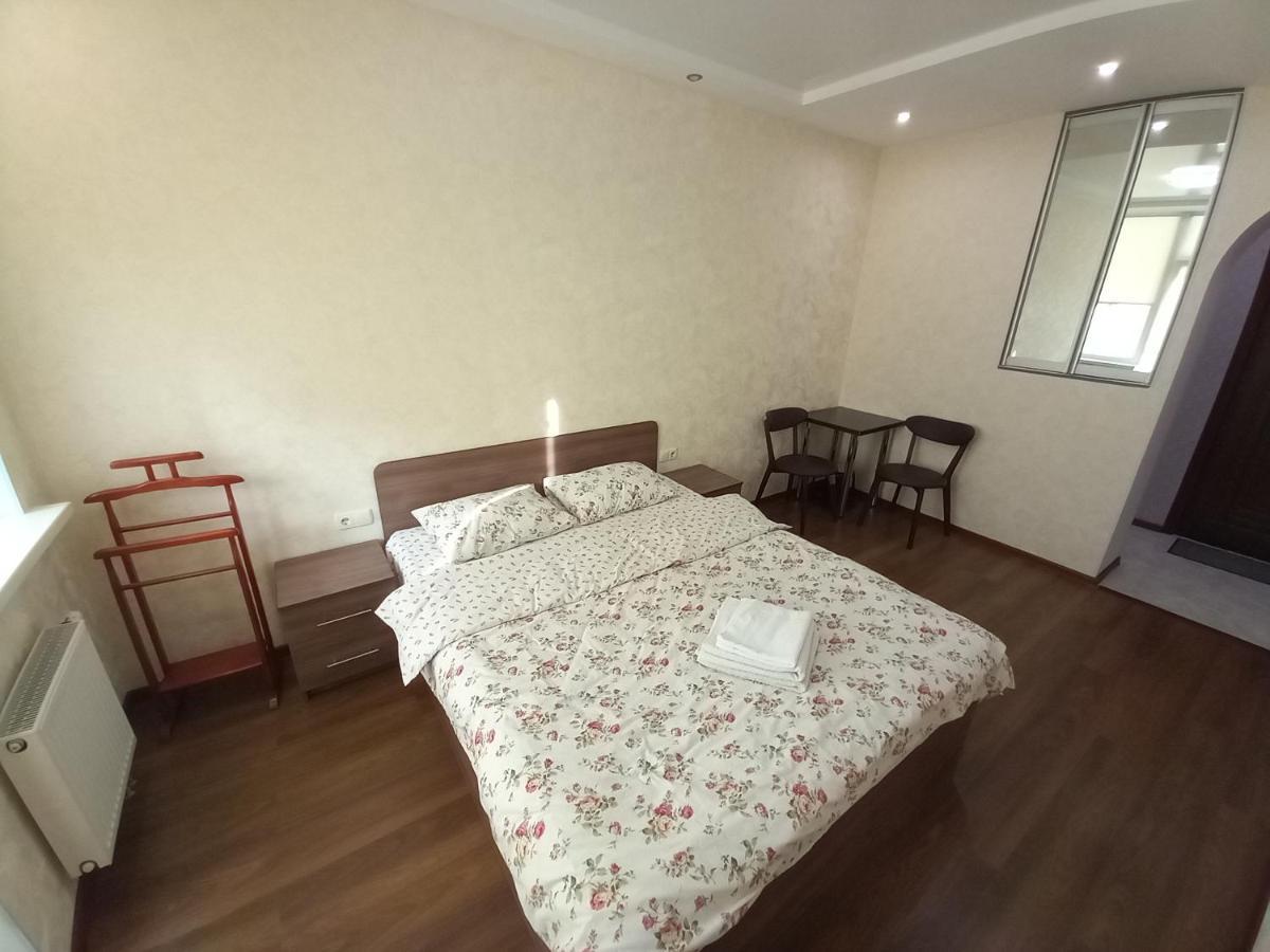 Apartment Smart Drahomanova *