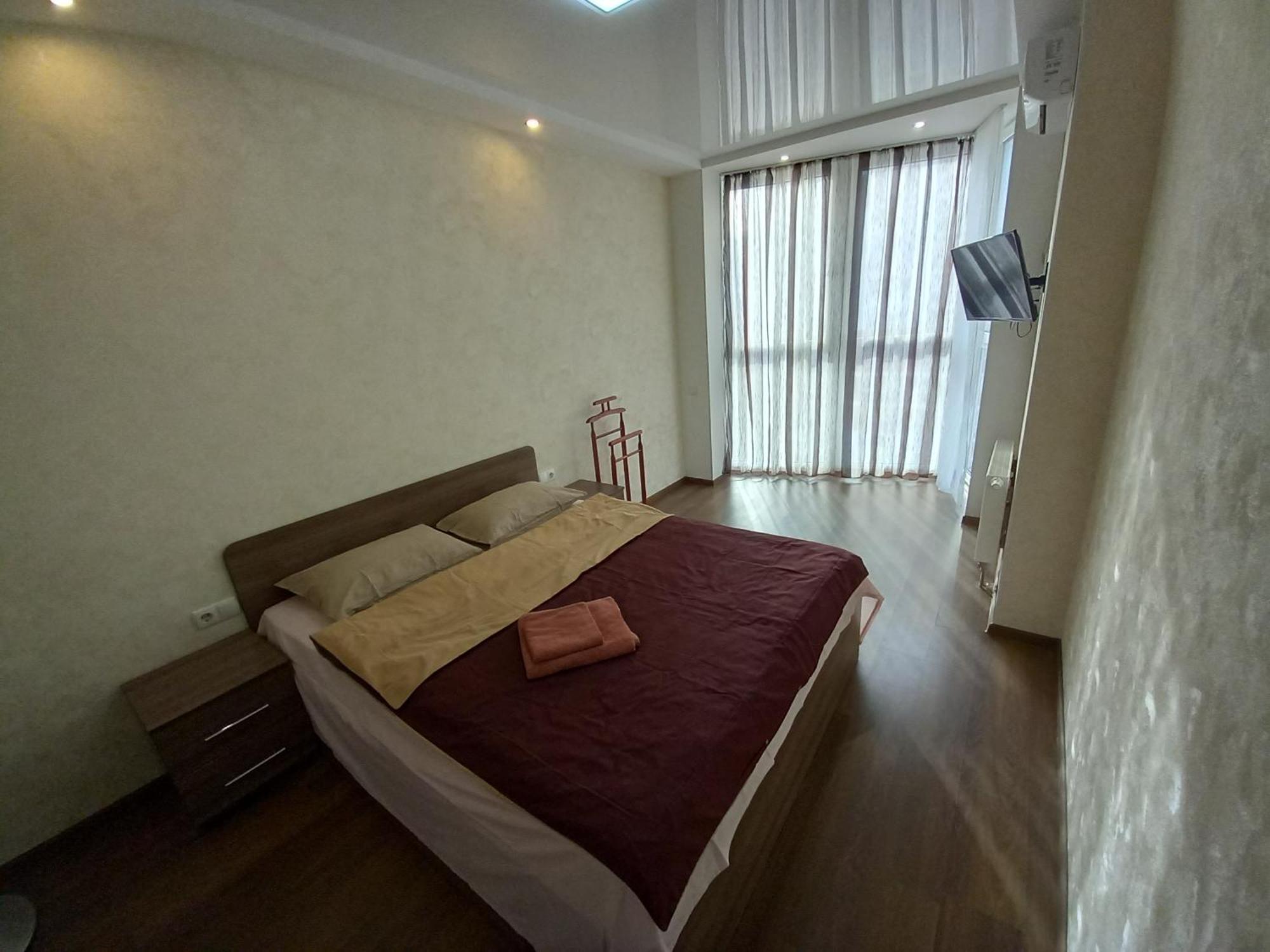 Smart Drahomanova Apartment Kyiv